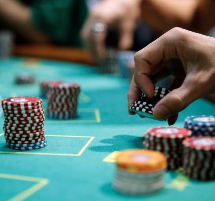 Elevate Your Experience: Discovering Live Dealer Casinos