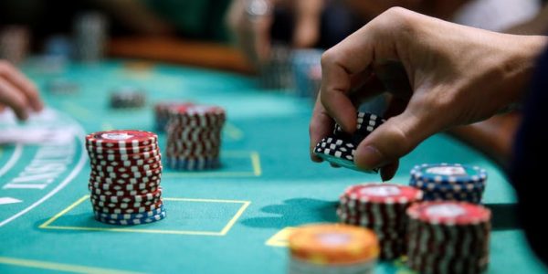 Elevate Your Experience: Discovering Live Dealer Casinos